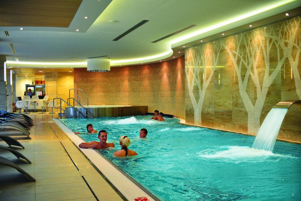 Antonie Hotel****Superior Frýdlant Dış mekan fotoğraf