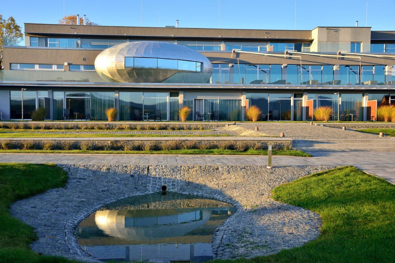 Antonie Hotel****Superior Frýdlant Dış mekan fotoğraf